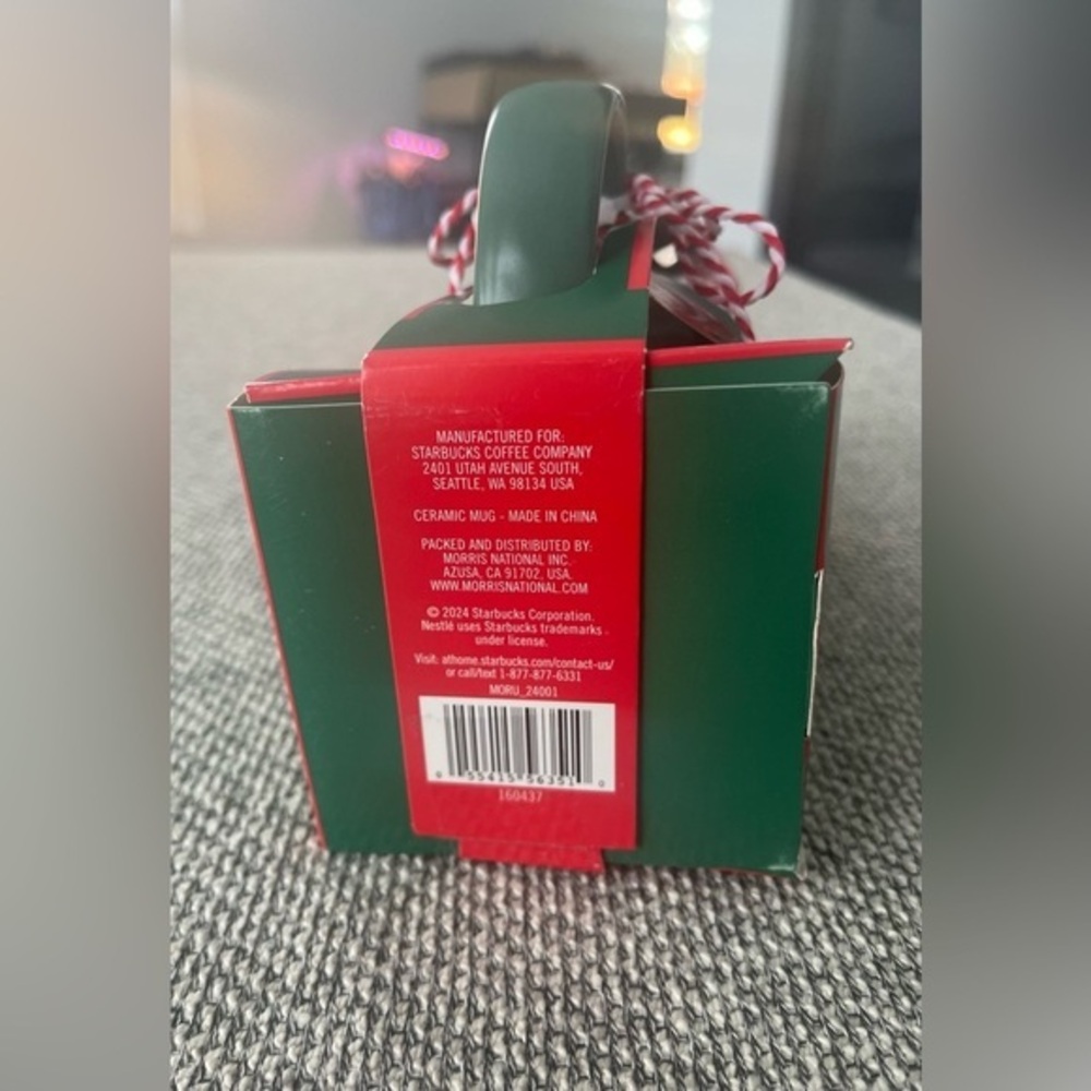 Starbucks Festive Holiday Blend Coffee Package with Green Mug - Picture 2 of 9